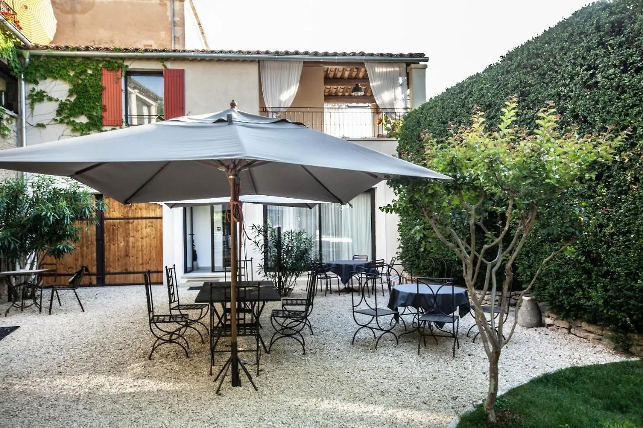 Le Clos Du Buis Bonnieux 3*,