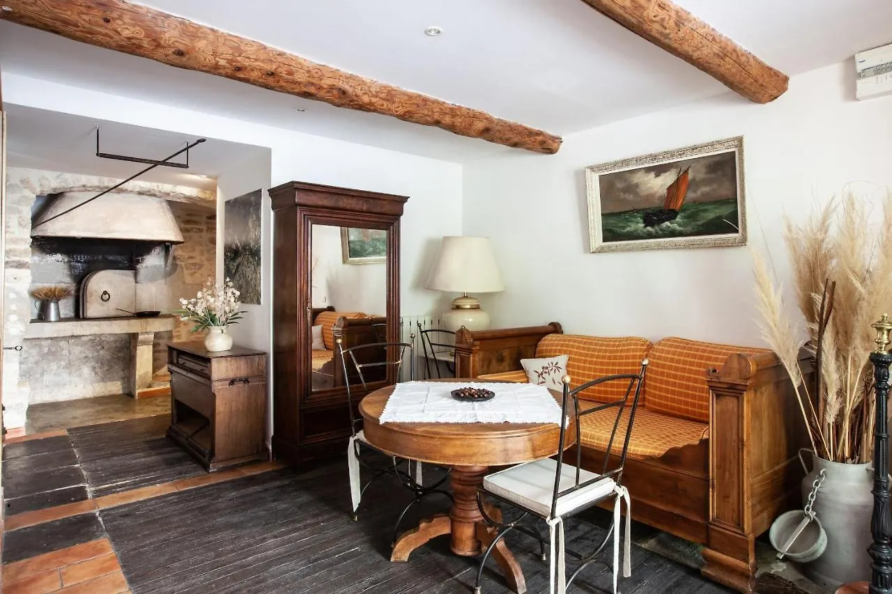 Le Clos Du Buis Bonnieux Hotell