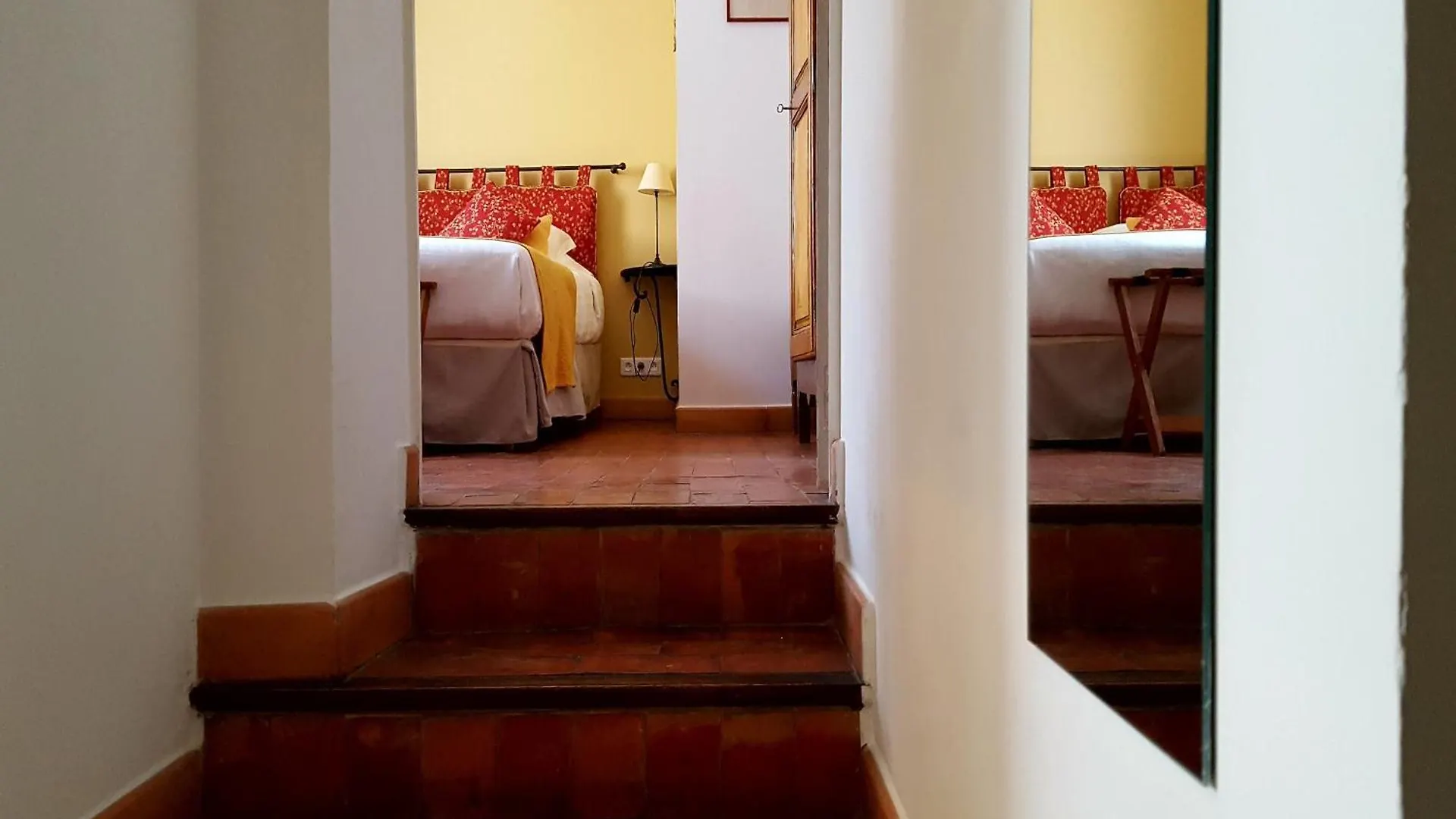 *** Hotel Le Clos Du Buis Bonnieux Francia