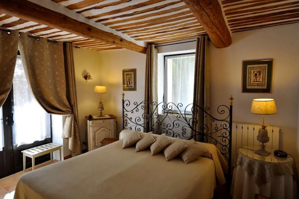 *** Hotel Le Clos Du Buis Bonnieux Francia